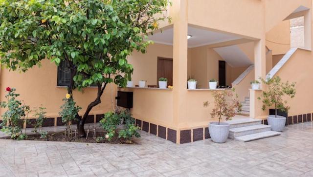 Heart Of Tirana Villa Экстерьер фото