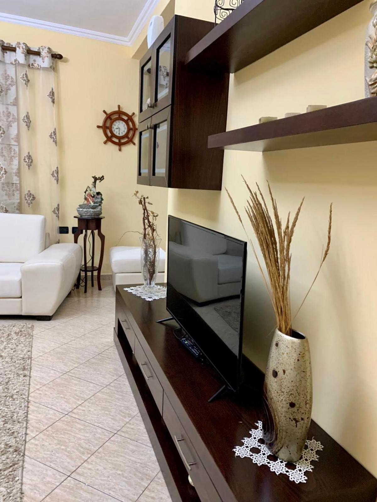 Heart Of Tirana Villa Экстерьер фото